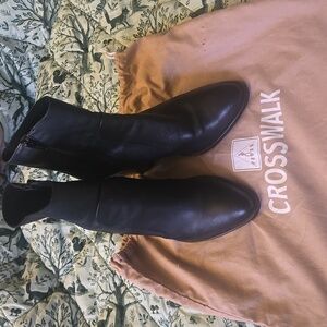 Leather ankle boots size 38 (fits like 37/7)